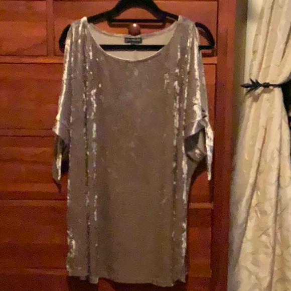 Lane Bryant Tops - Lane Bryant size 26/28 velveteen tunic/blouse